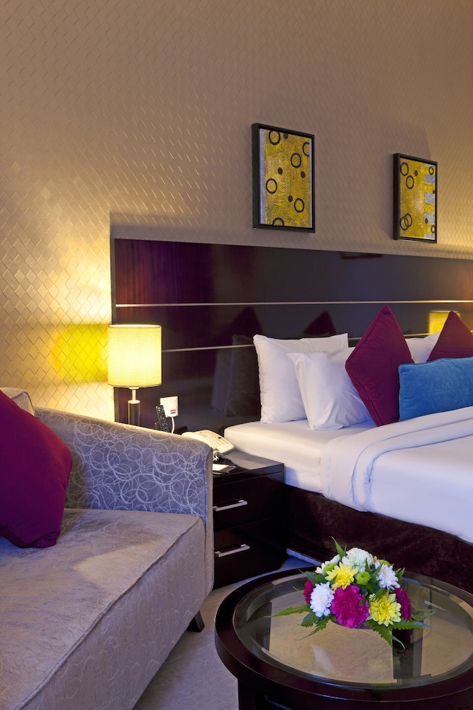 Landmark Hotel Riqqa — Hotel rooms in Dubai