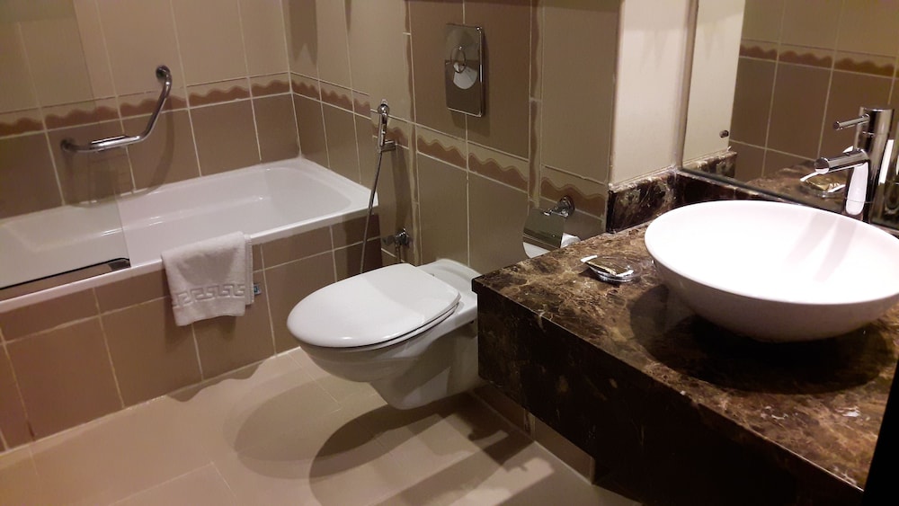Landmark Hotel Riqqa — Hotel rooms in Dubai