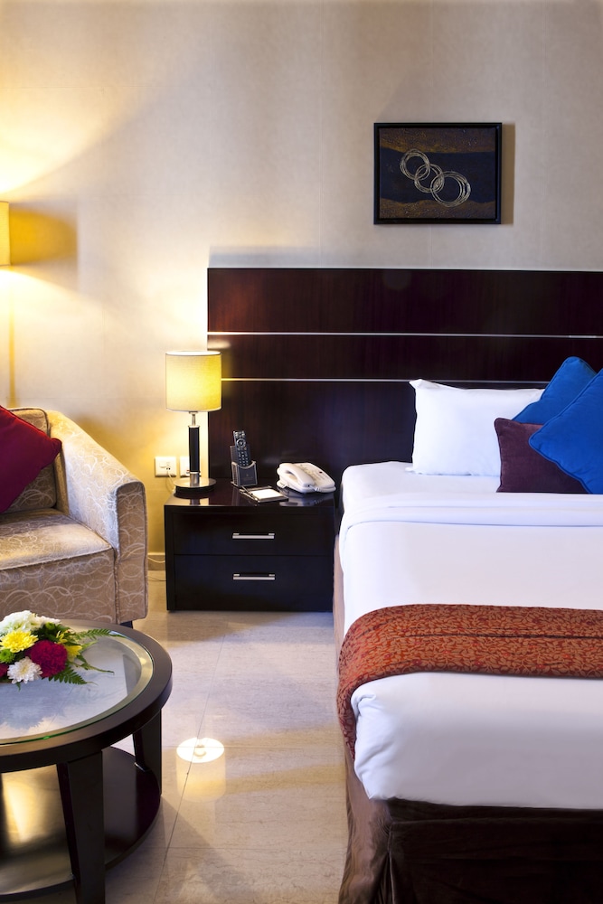 Landmark Hotel Riqqa — Hotel rooms in Dubai