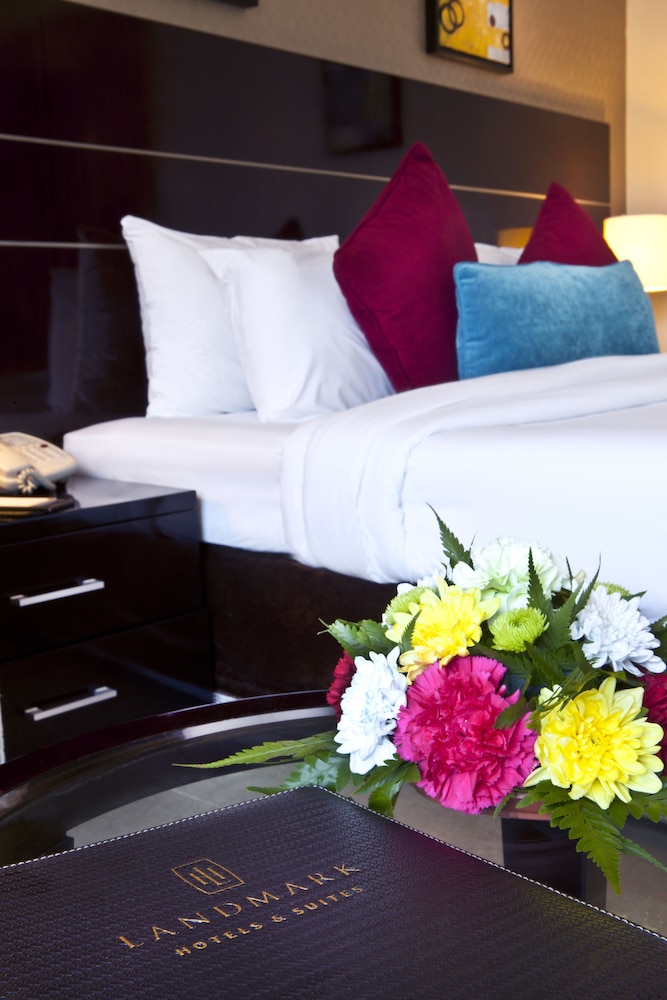 Landmark Hotel Riqqa — Hotel rooms in Dubai