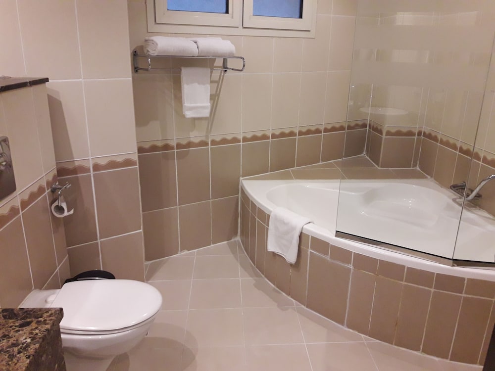 Landmark Hotel Riqqa — Hotel rooms in Dubai