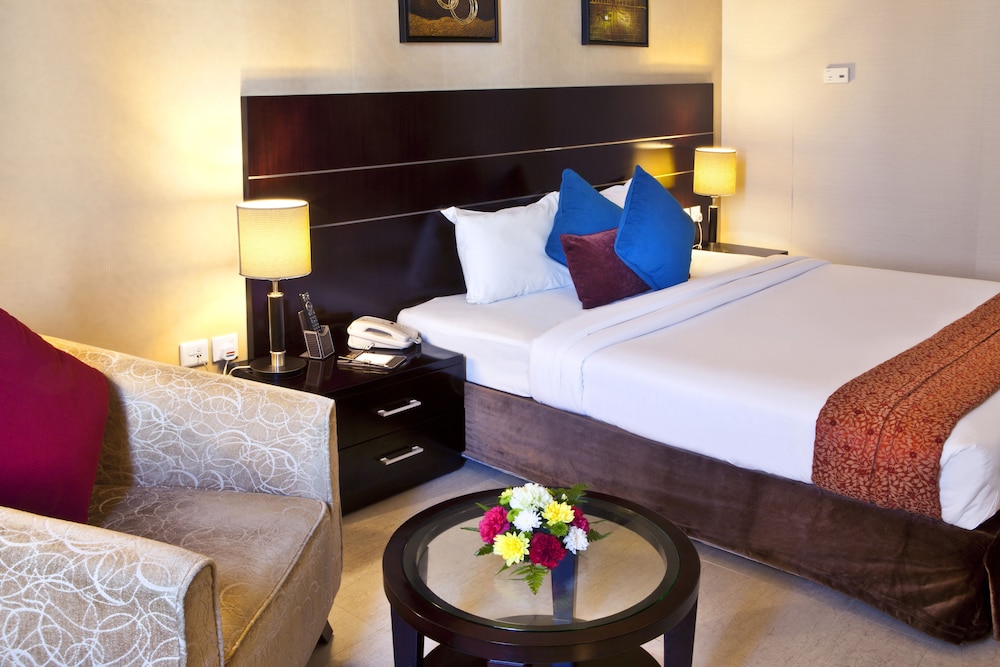 Landmark Hotel Riqqa — Hotel rooms in Dubai