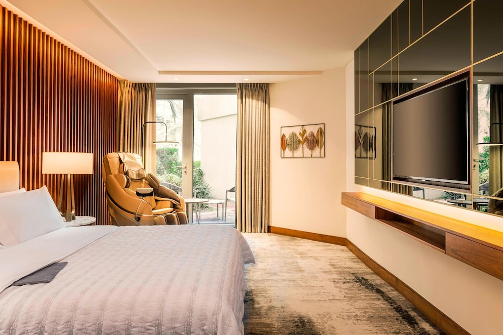 Le Meridien Dubai Hotel & Conference Centre — Hotel rooms in Dubai