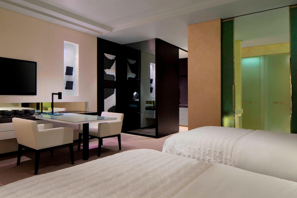 Le Meridien Dubai Hotel & Conference Centre — Hotel rooms in Dubai