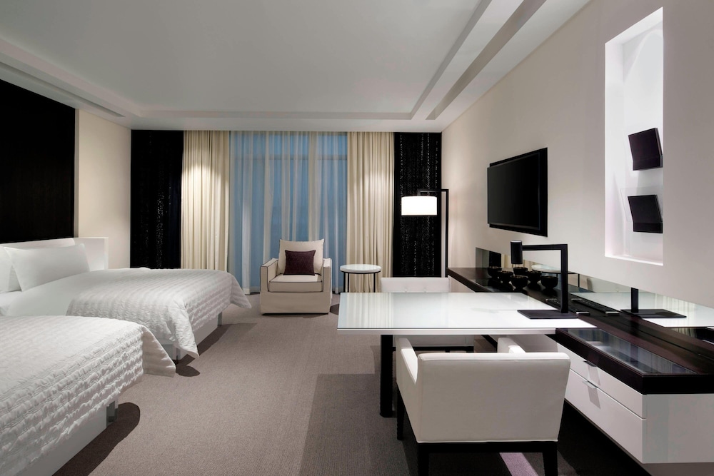 Le Meridien Dubai Hotel & Conference Centre — Hotel rooms in Dubai