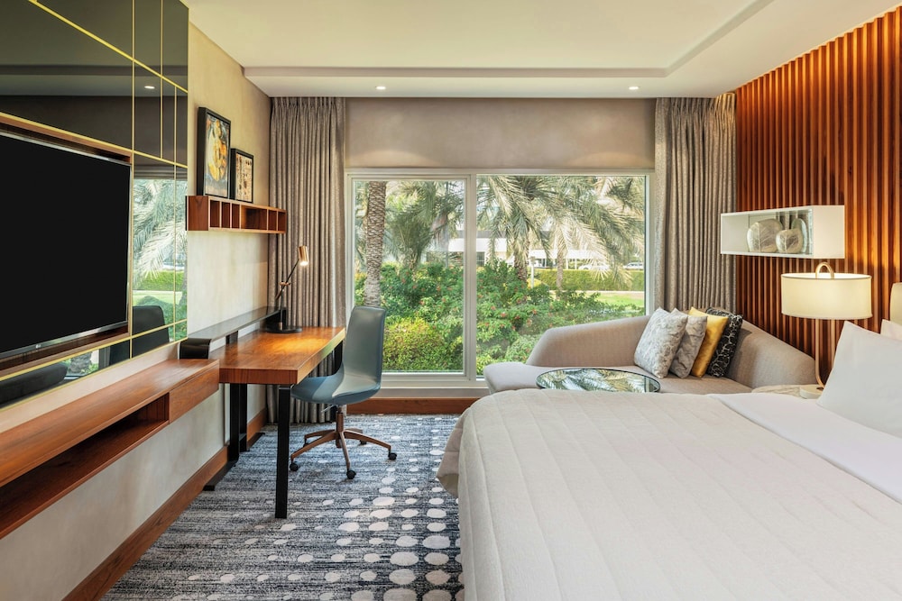 Le Meridien Dubai Hotel & Conference Centre — Hotel rooms in Dubai