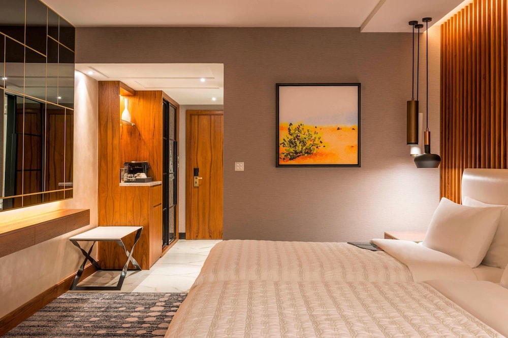 Le Meridien Dubai Hotel & Conference Centre — Hotel rooms in Dubai