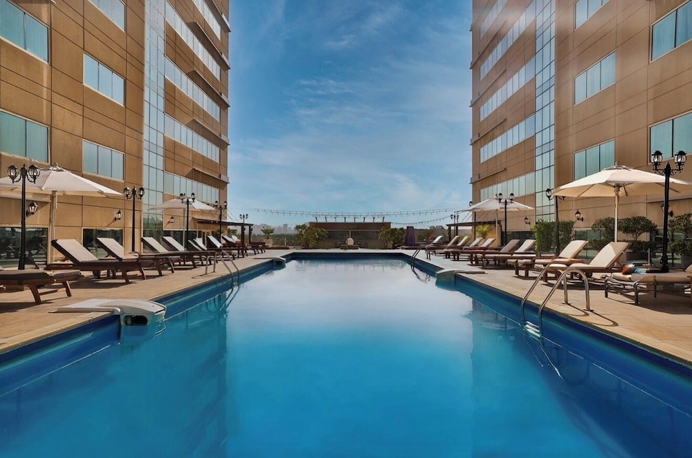 Radisson Blu Hotel, Dubai Barsha Heights — Main photo in Dubai