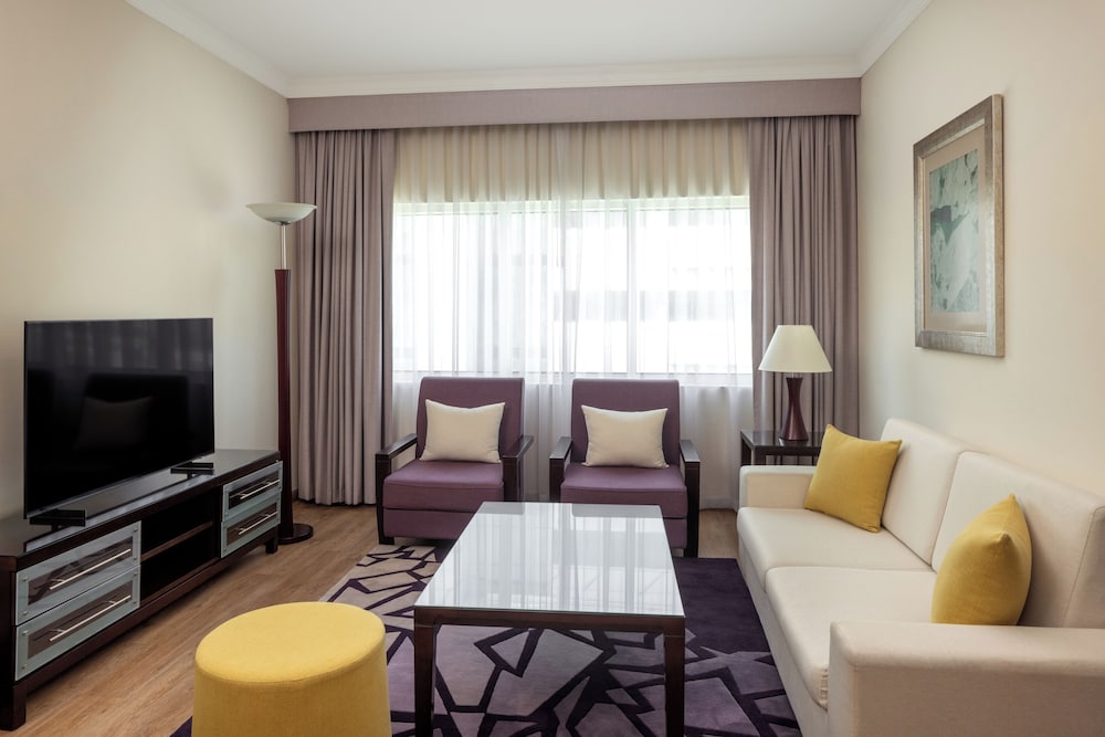 Radisson Blu Hotel, Dubai Barsha Heights — Hotel rooms in Dubai