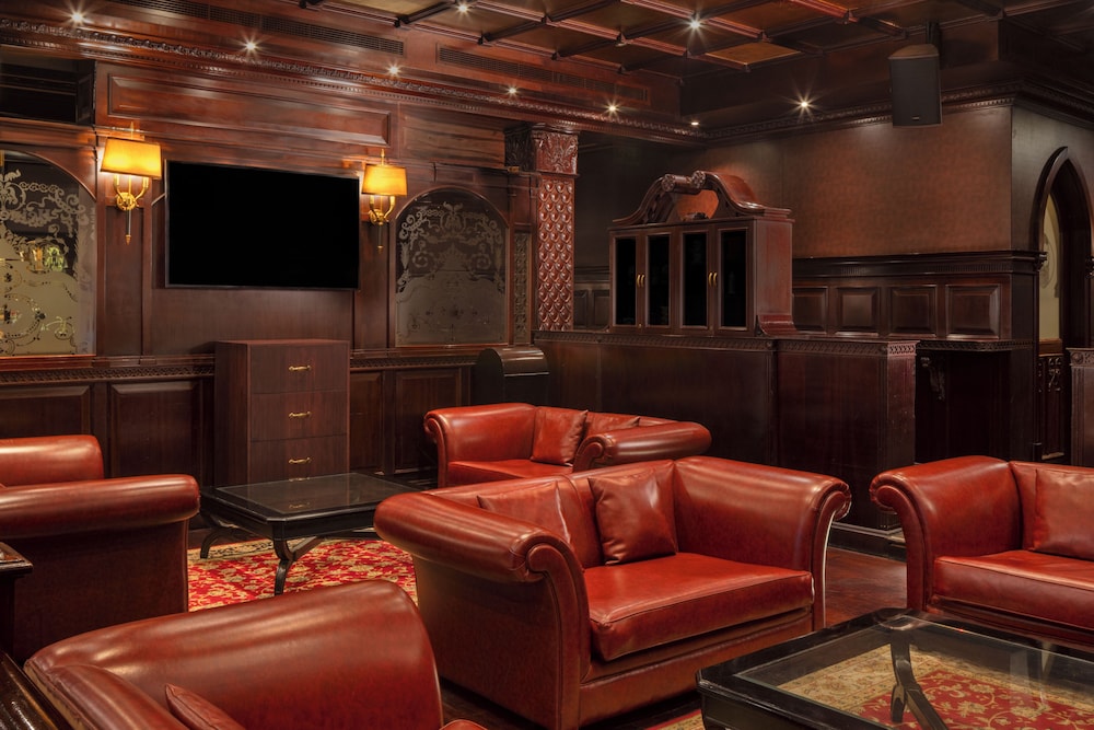 Radisson Blu Hotel, Dubai Barsha Heights — Restaurant & bars in Dubai
