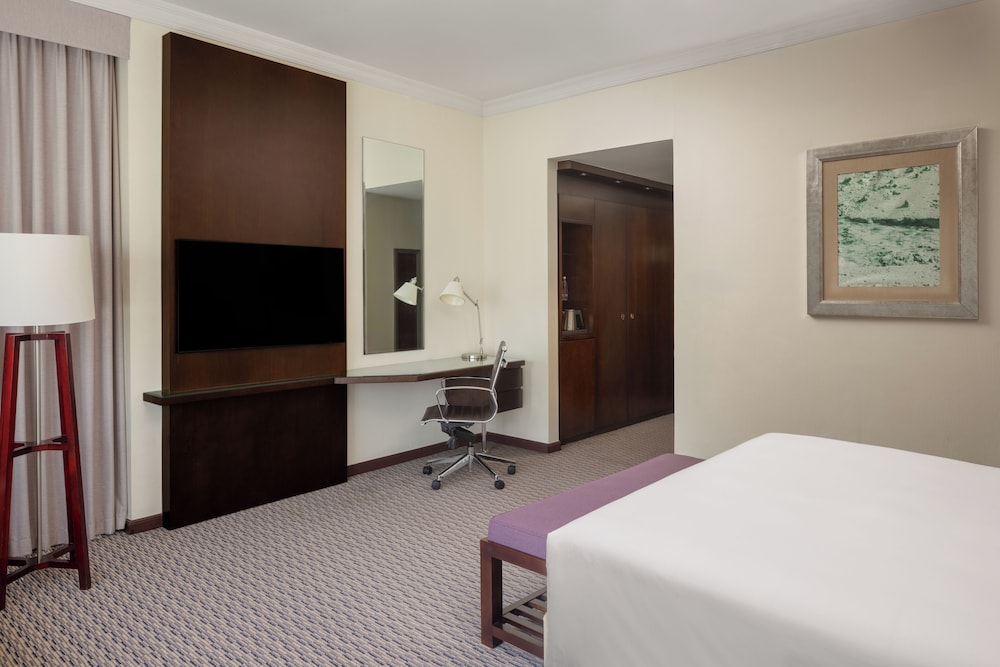 Radisson Blu Hotel, Dubai Barsha Heights — Hotel rooms in Dubai