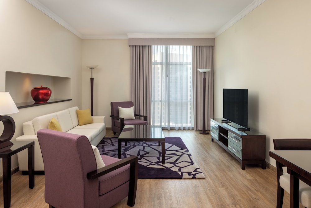 Radisson Blu Hotel, Dubai Barsha Heights — Hotel rooms in Dubai