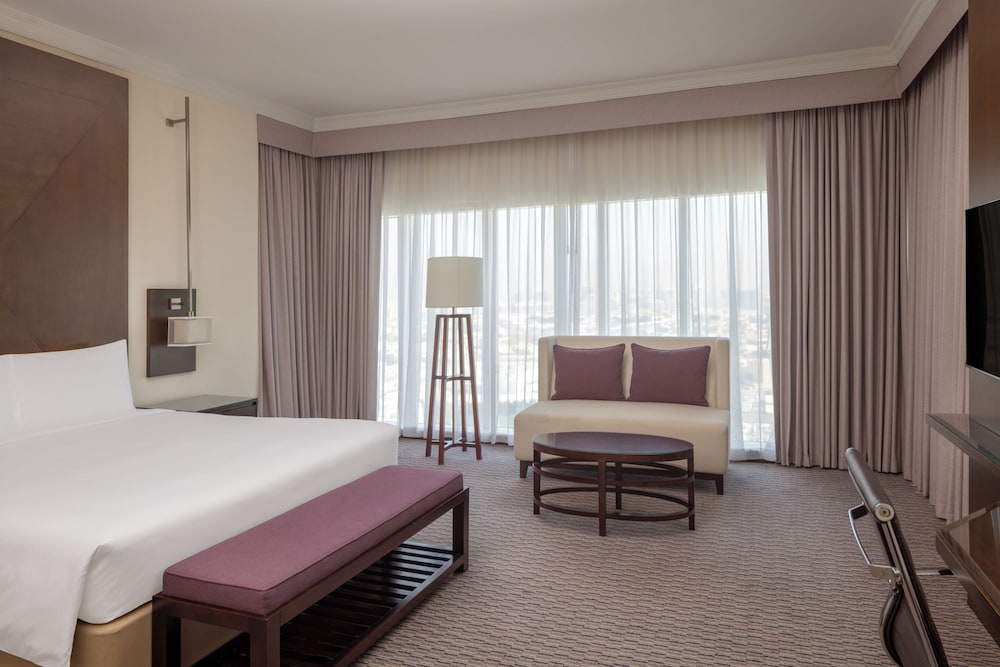 Radisson Blu Hotel, Dubai Barsha Heights — Hotel rooms in Dubai