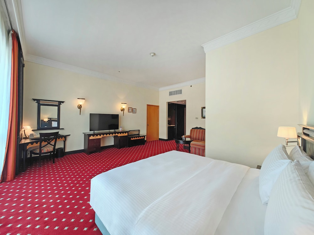 Millennium Airport Hotel Dubai — Hotel rooms in Dubai