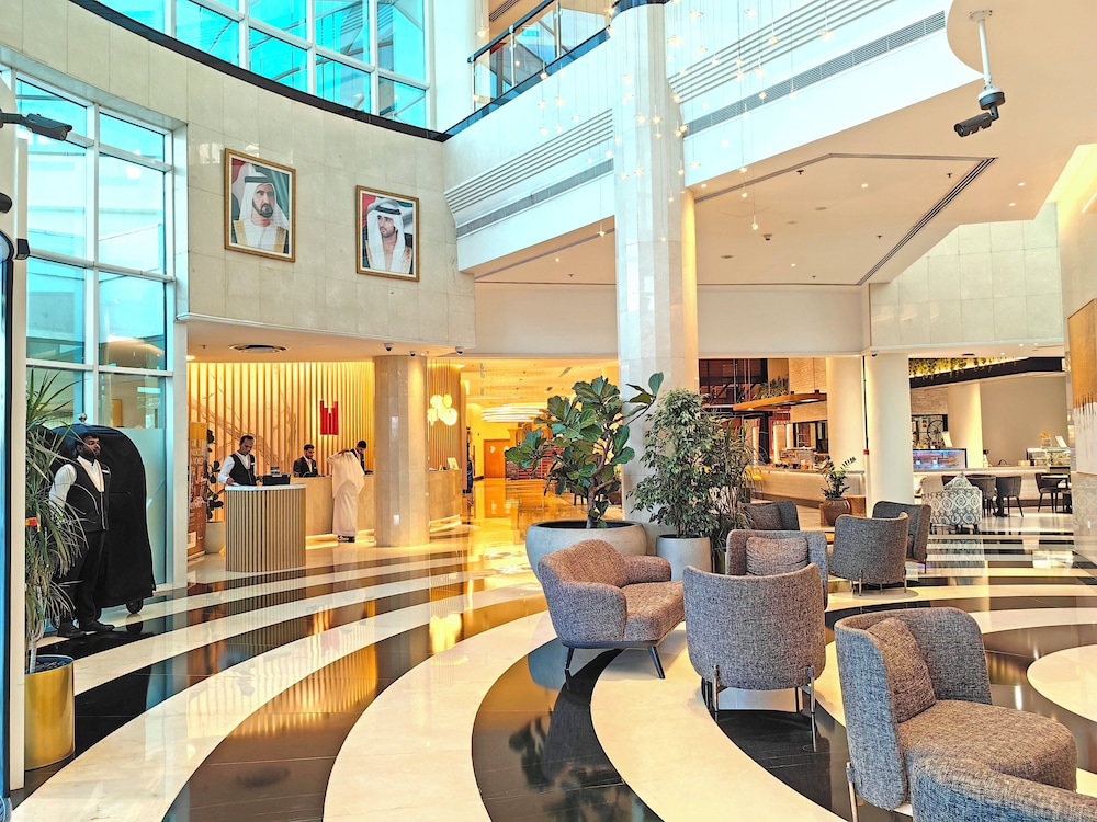 Millennium Airport Hotel Dubai — Hotel building in Dubai