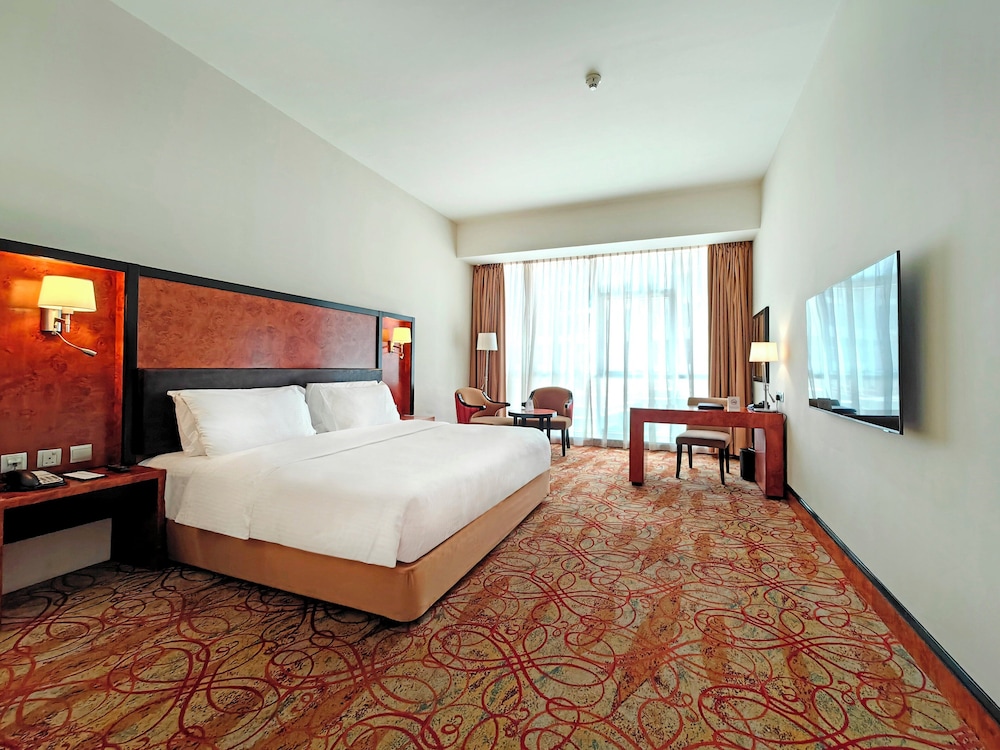 Millennium Airport Hotel Dubai — Hotel rooms in Dubai
