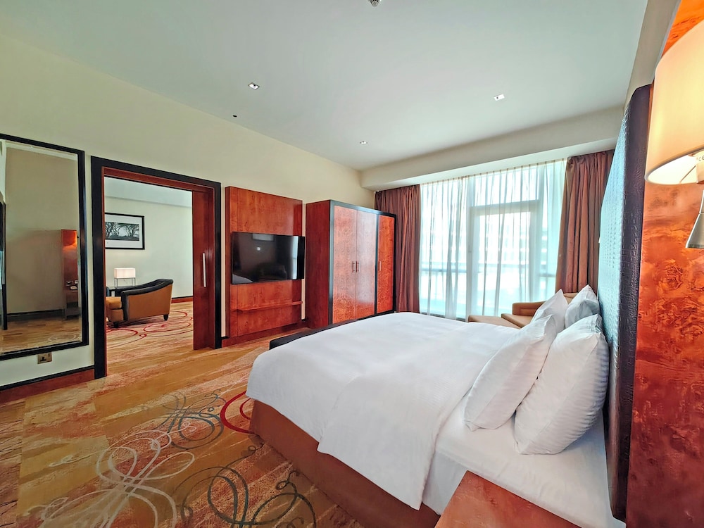 Millennium Airport Hotel Dubai — Hotel rooms in Dubai