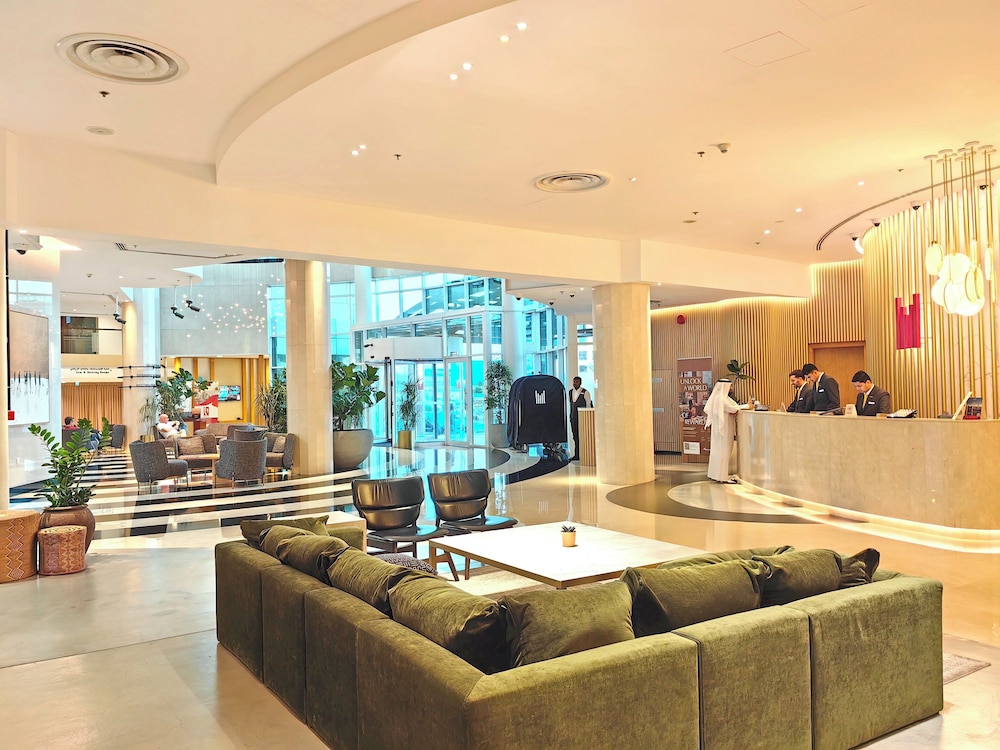 Millennium Airport Hotel Dubai — Hotel building in Dubai