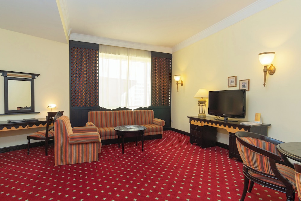 Millennium Airport Hotel Dubai — Hotel rooms in Dubai