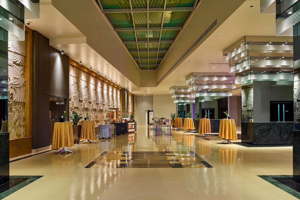 Millennium Airport Hotel Dubai — Hotel building in Dubai