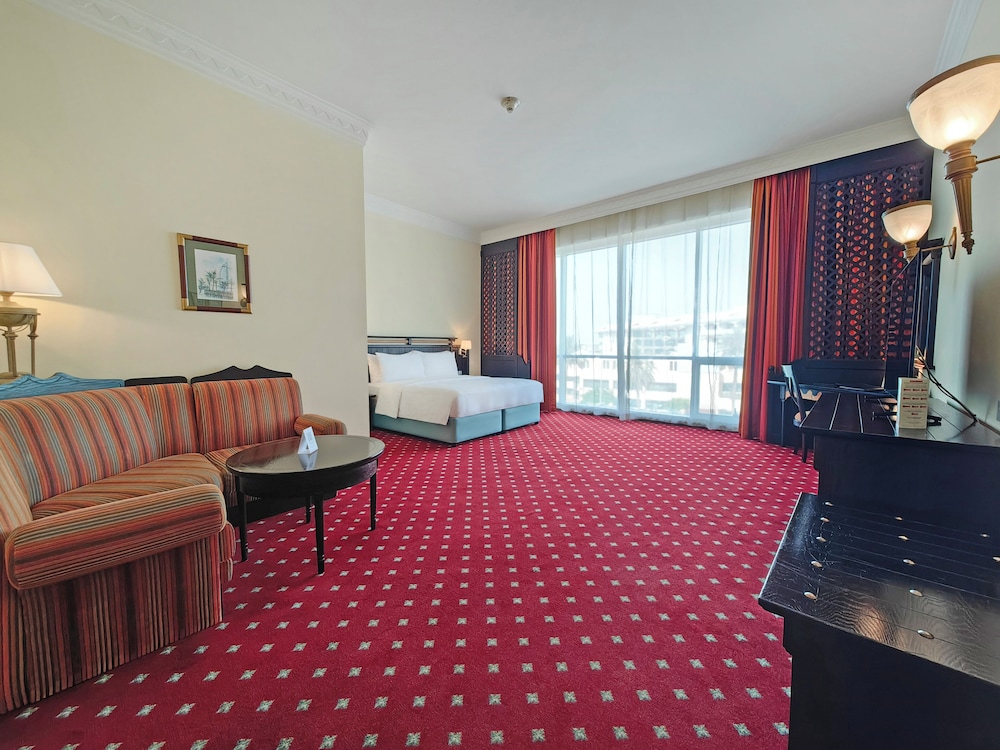 Millennium Airport Hotel Dubai — Hotel rooms in Dubai