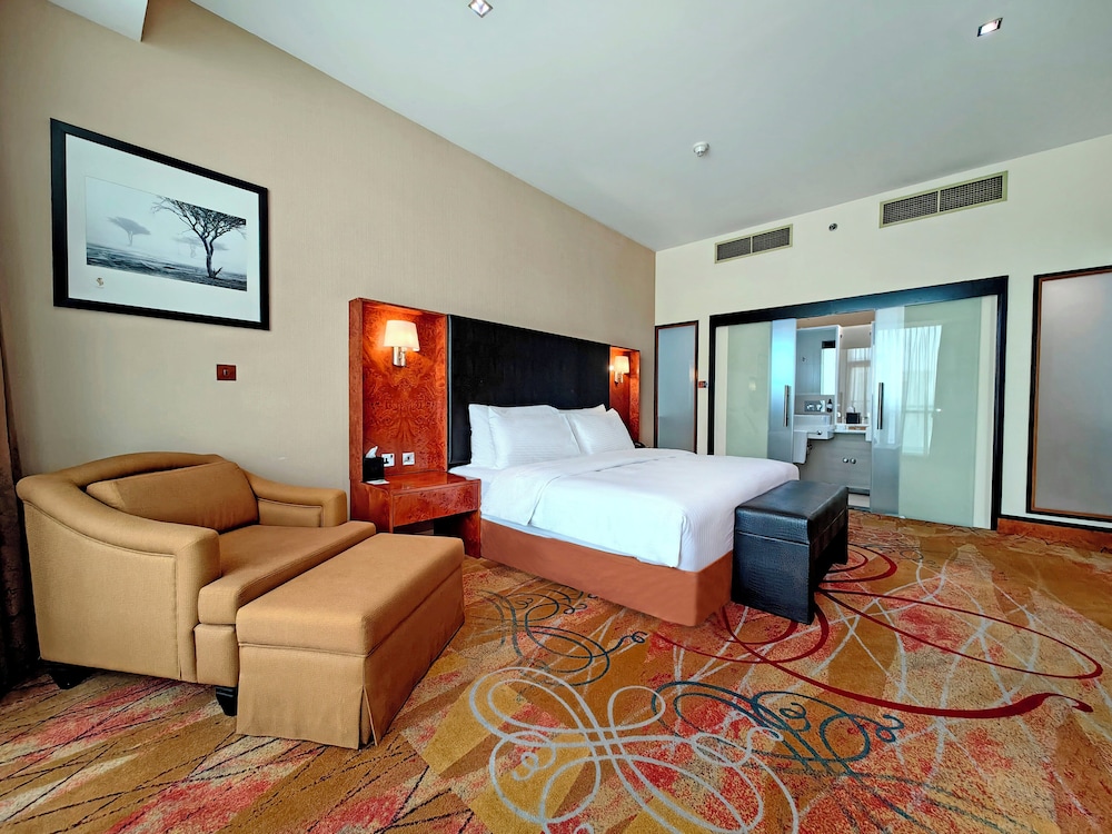 Millennium Airport Hotel Dubai — Hotel rooms in Dubai