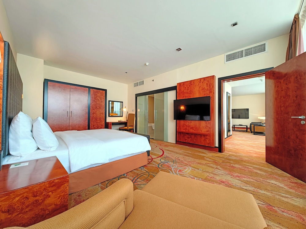 Millennium Airport Hotel Dubai — Hotel rooms in Dubai