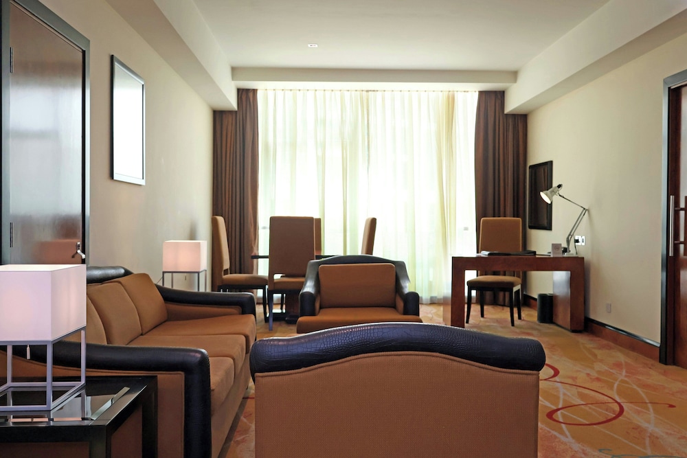 Millennium Airport Hotel Dubai — Hotel rooms in Dubai