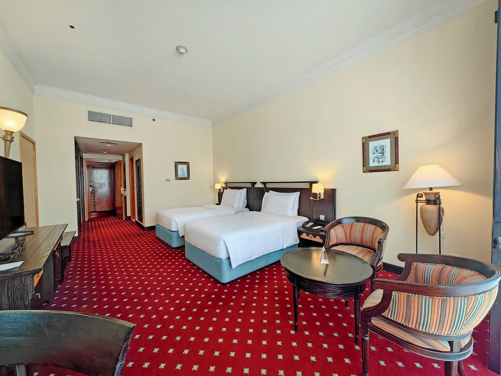 Millennium Airport Hotel Dubai — Hotel rooms in Dubai