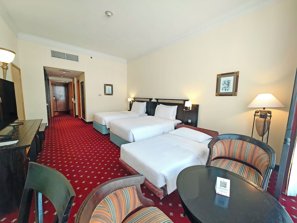 Millennium Airport Hotel Dubai — Hotel rooms in Dubai