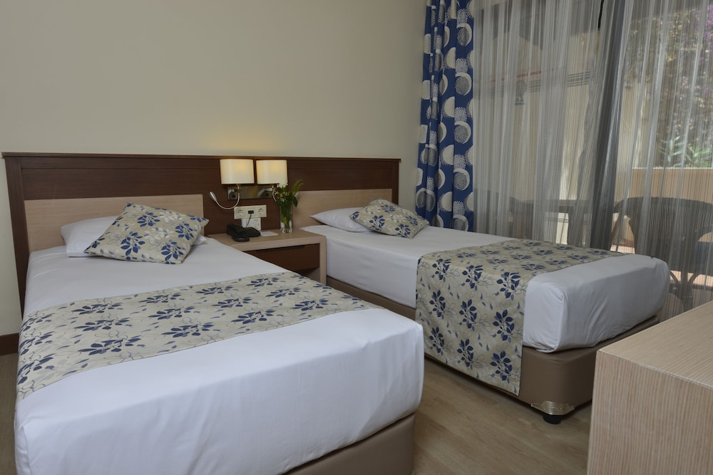 Labranda Mares Marmaris - All Inclusive — Hotel rooms in Marmaris, Mugla