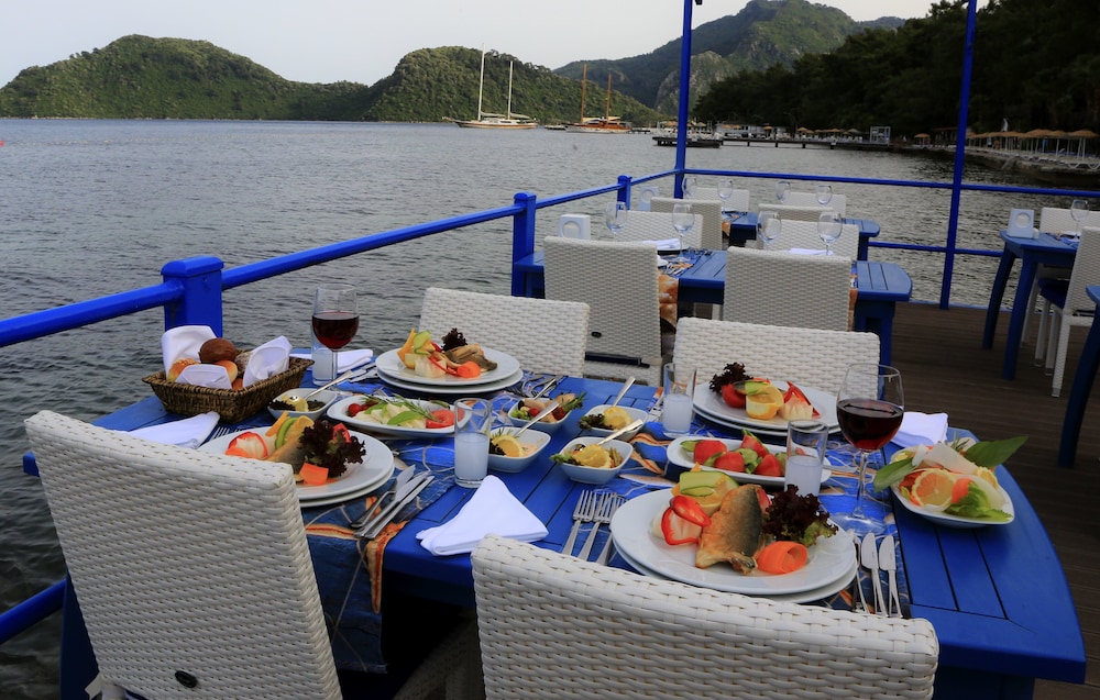 Labranda Mares Marmaris - All Inclusive — Restaurant & bars in Marmaris, Mugla