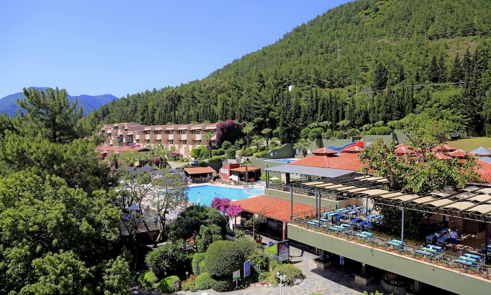 Labranda Mares Marmaris - All Inclusive — Swimming pool in Marmaris, Mugla