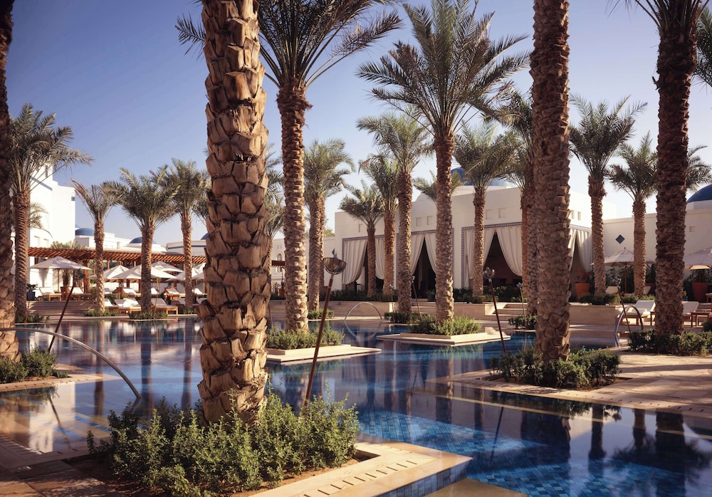 Park Hyatt Dubai — Swimming pool in Dubai