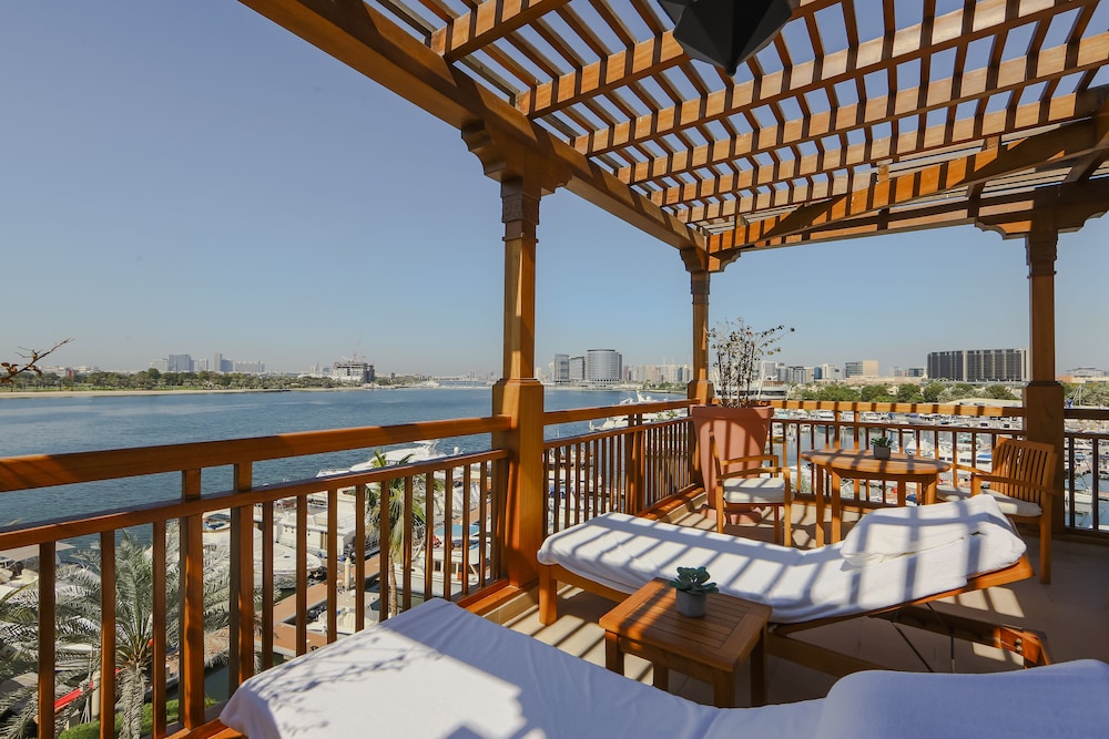 Park Hyatt Dubai — Hotel building in Dubai