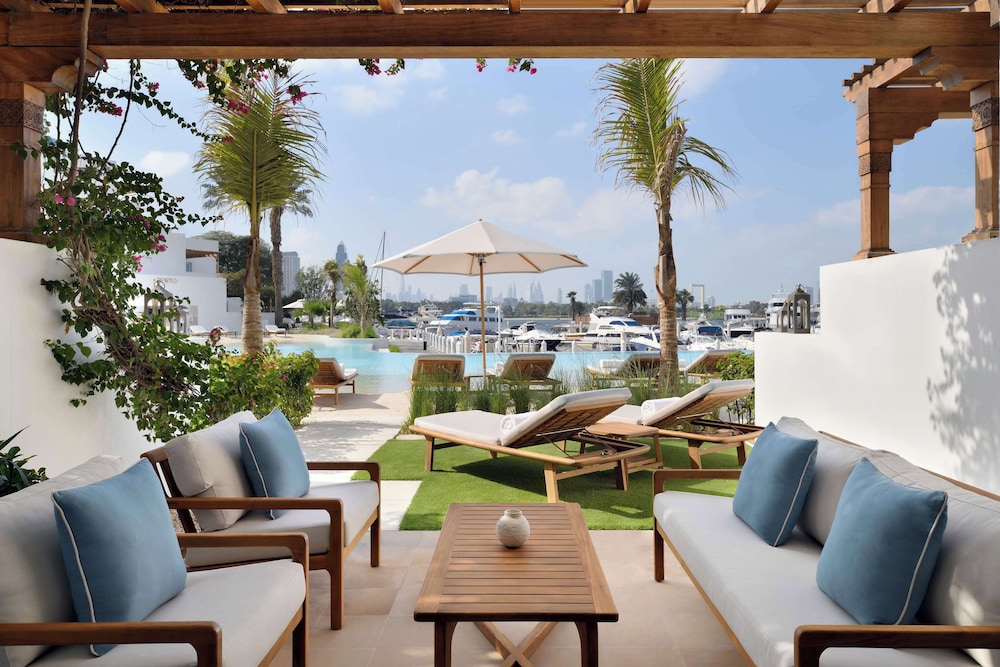Park Hyatt Dubai — Swimming pool in Dubai