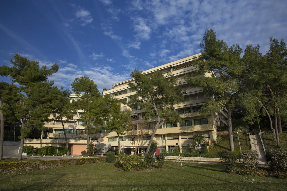 The Residence — Hotel building in Podstrana, Split-Dalmatia