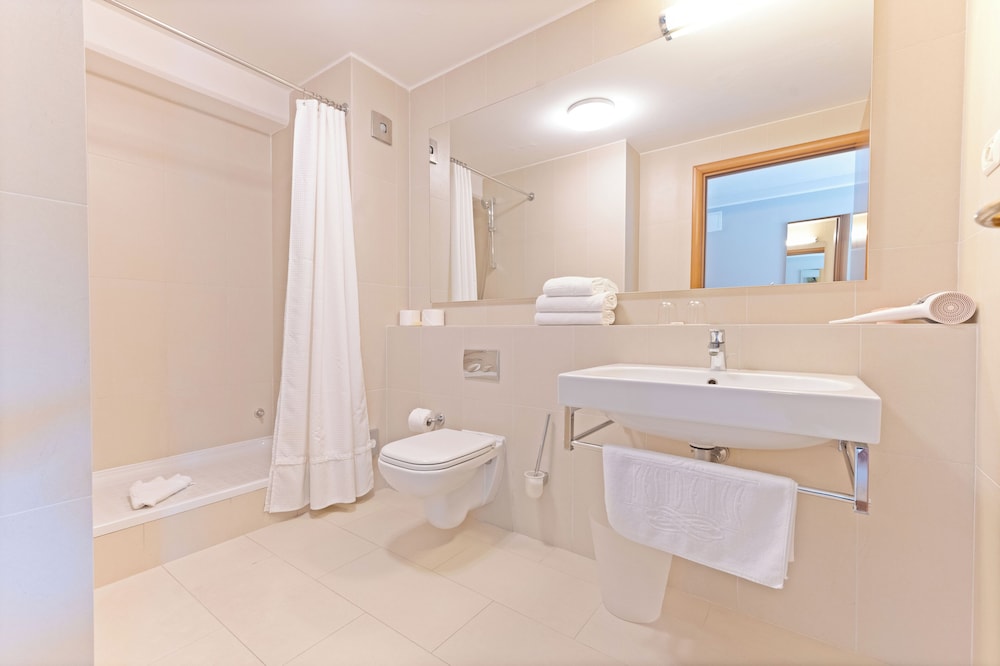 The Residence — Hotel rooms in Podstrana, Split-Dalmatia