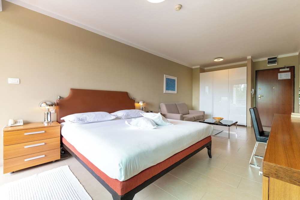 The Residence — Hotel rooms in Podstrana, Split-Dalmatia