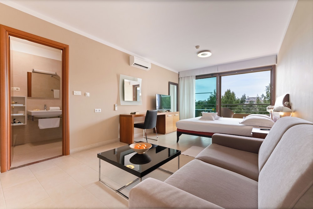 The Residence — Hotel rooms in Podstrana, Split-Dalmatia