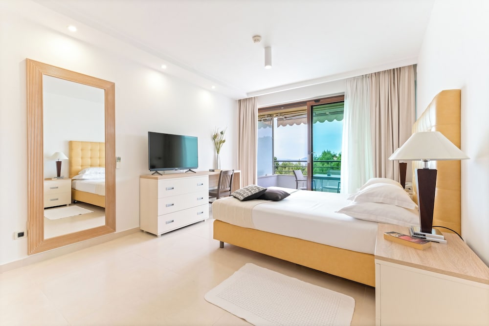 The Residence — Hotel rooms in Podstrana, Split-Dalmatia