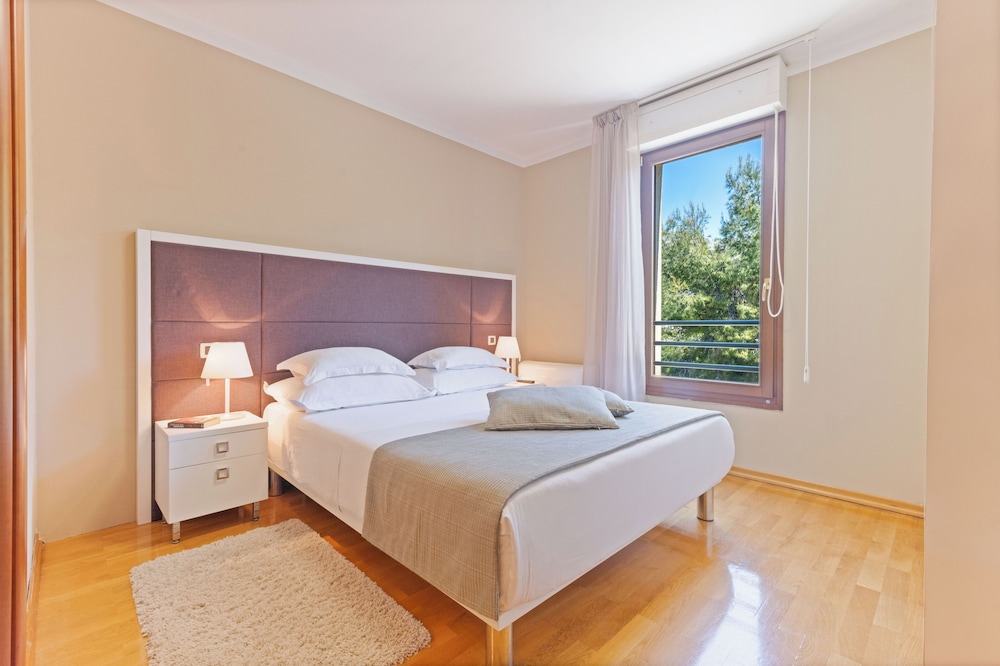The Residence — Hotel rooms in Podstrana, Split-Dalmatia