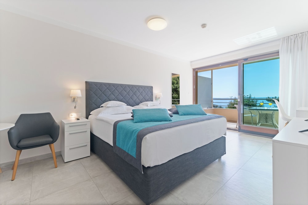 The Residence — Hotel rooms in Podstrana, Split-Dalmatia