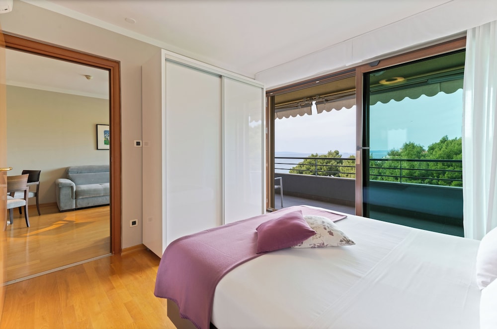 The Residence — Hotel rooms in Podstrana, Split-Dalmatia