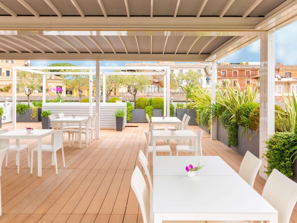 Mercure Roma Centro Colosseo — Restaurant & bars in Rome, Lazio