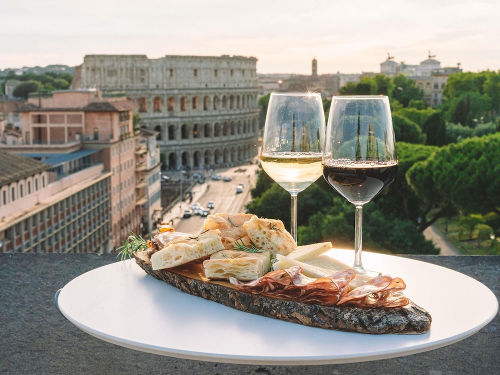 Mercure Roma Centro Colosseo — Restaurant & bars in Rome, Lazio