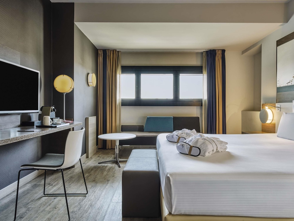 Mercure Roma Centro Colosseo — Hotel rooms in Rome, Lazio