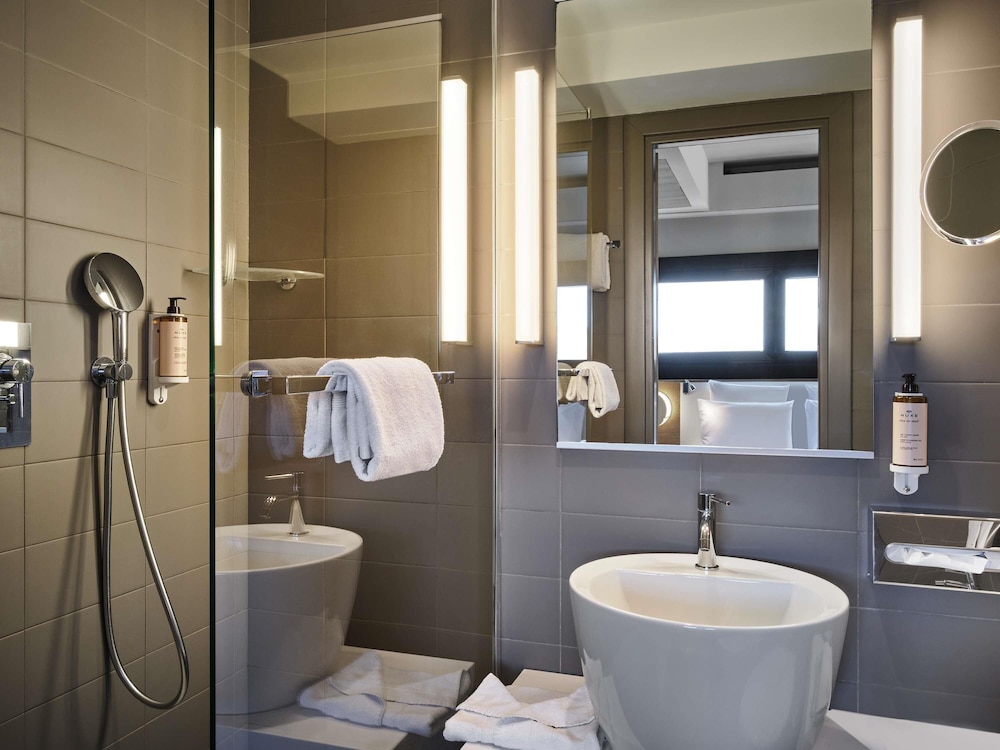 Mercure Roma Centro Colosseo — Hotel rooms in Rome, Lazio