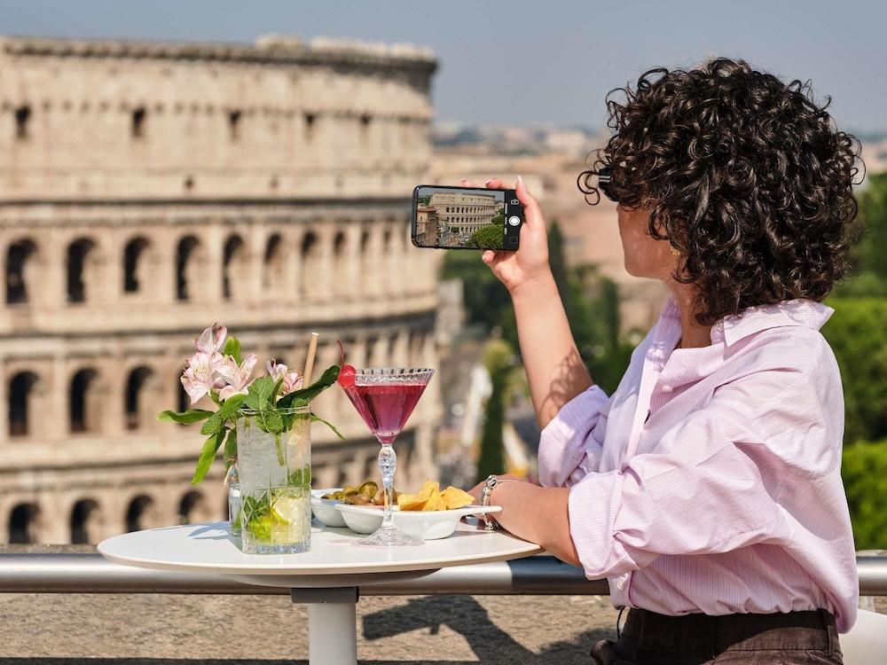 Mercure Roma Centro Colosseo — Restaurant & bars in Rome, Lazio