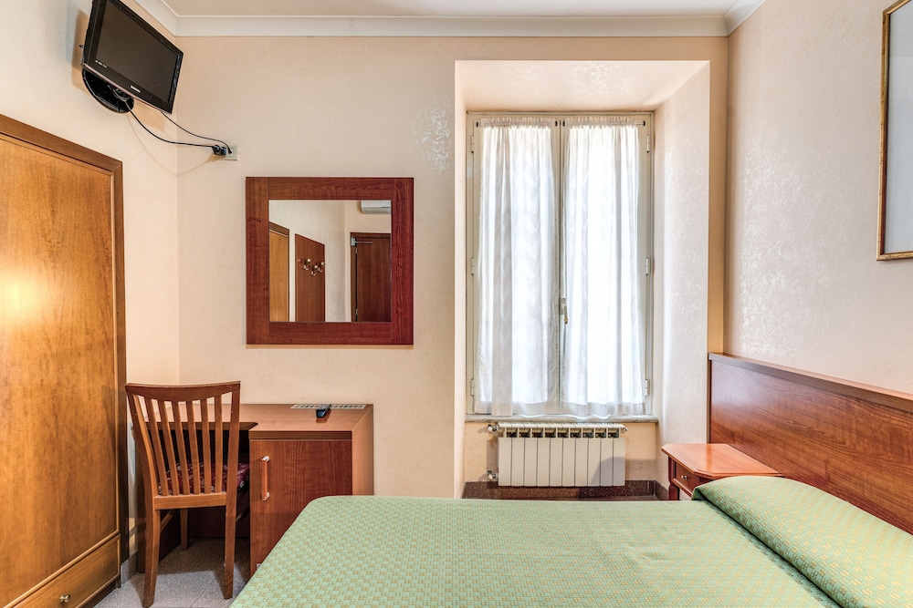 Hotel Milo — Hotel rooms in Rome, Lazio